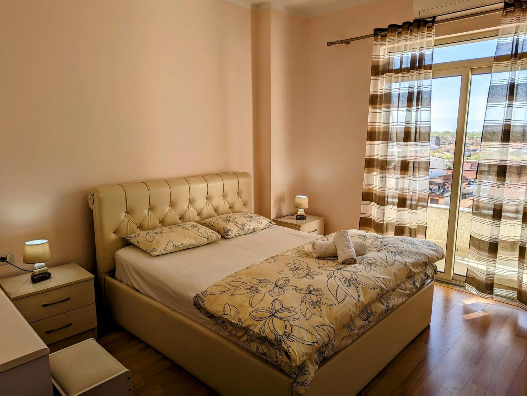 Arbi'S Apartment Shkodër エクステリア 写真